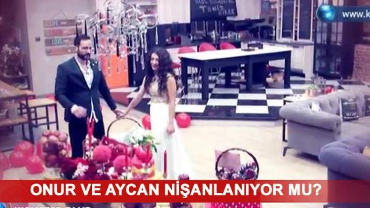 Kısmetse OIurda Onurdan Aycana yüzük Evlilik teklifi mi etti