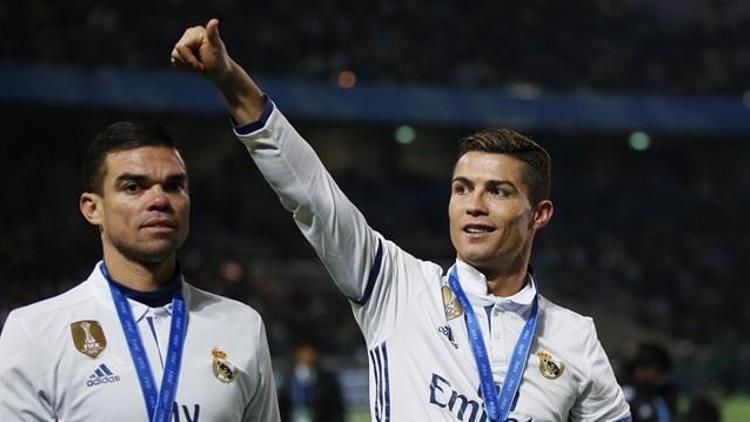 Cristiano Ronaldo: Umudunuzu kaybetmeyin ben sizinleyim