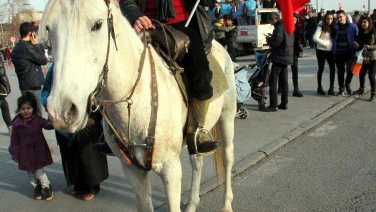 Kayseri’de  ’Şehide ve bayrağa saygı’ yürüyüşüne 70 bin kişi katıldı