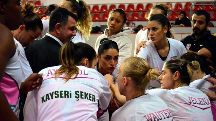 Bellona AGÜ Spor Ligde 5’te 5 yaptı