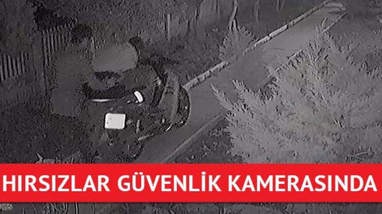 Motosiklet hırsızları güvenlik kamerasında