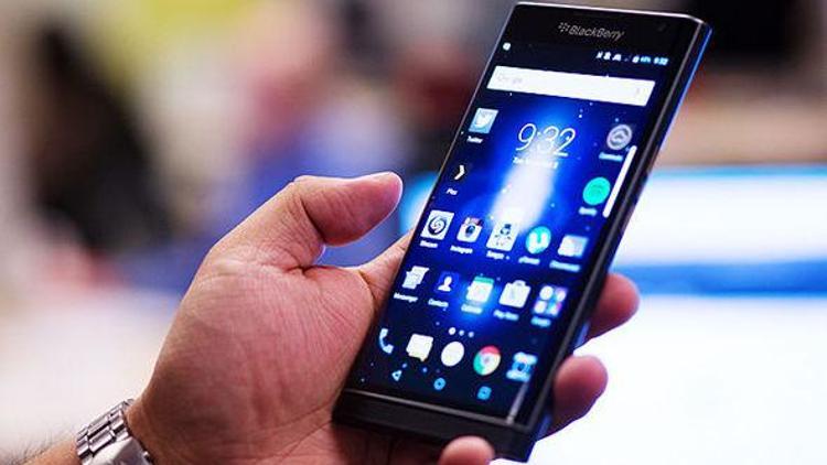 BlackBerry Mercurynin görüntüleri yayınlandı