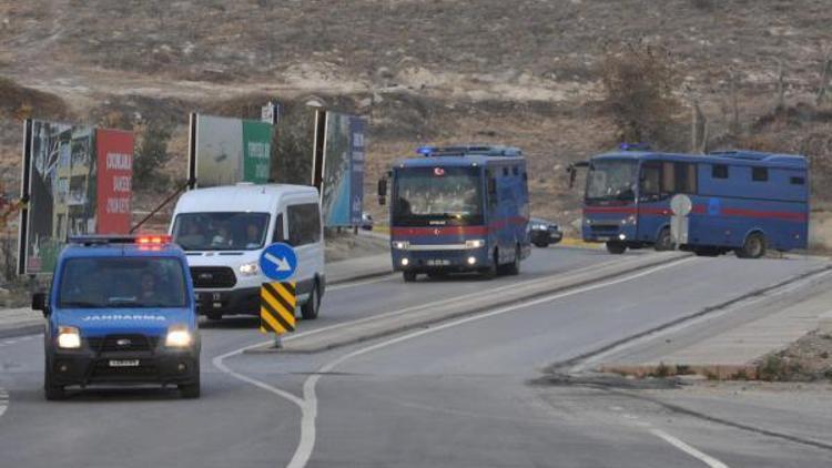 Denizlide 60 sanıklı askeri darbe grişimi davası başladı