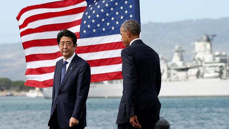 Obama ve Abe Pearl Harborda