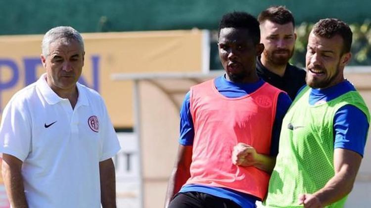 Antalyaspor Salih Dursunla anlaştı Beşiktaşın Etoo teklifini reddetti