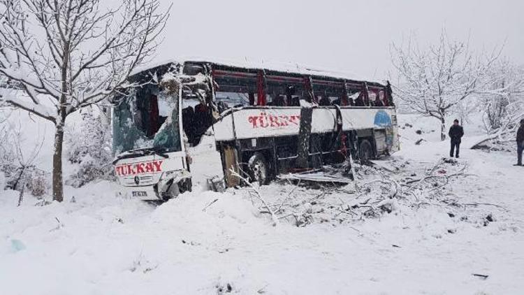 Sinopta uçuruma yuvarlanan otobüste 5 ölü - fotoğraf