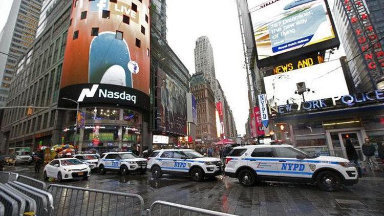 New York polisi yeni yıl kutlamalarına saldırı ihtimaline karşı alarmda