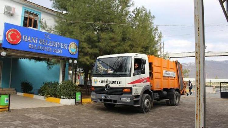 İstanbul Büyükşehir Belediyesinden Hani Belediyesine araç desteği