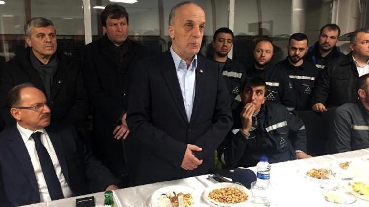 Türk-İş Başkanı Atalay elektrik bakım işçileriyle bir araya geldi
