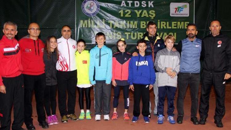 12 Yaş Tenis Milli Takımı Adanada belirlendi