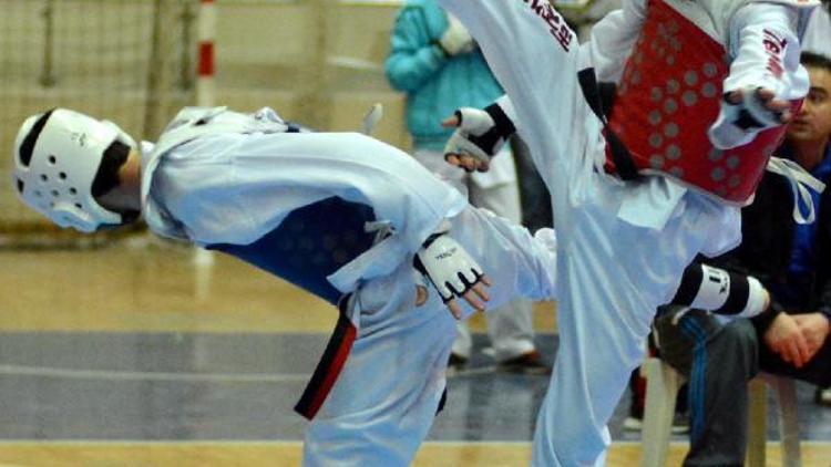 Kayserili taekwondocular ANALİG için yarıştı