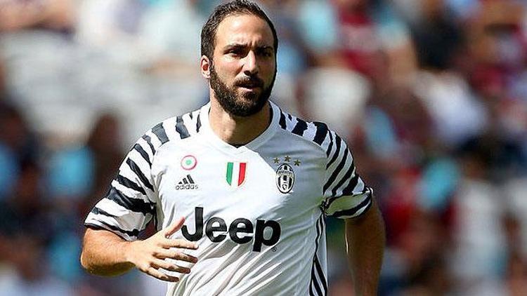 Higuain alay konusu oldu