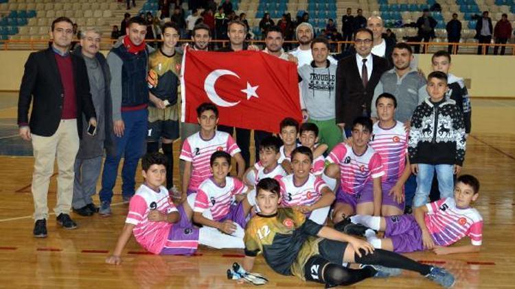 Yıldız Erkekler Futsal Müsabakalarında Uluğ Bey şampiyon