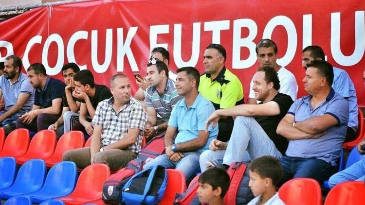 Şehit Fethi Sekinin oğlu futbolcu çıktı