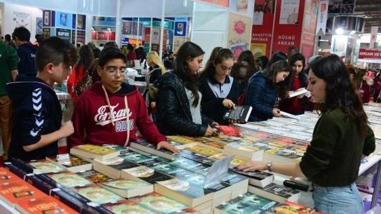 Yılın ilk kitap fuarı Adanada açılıyor