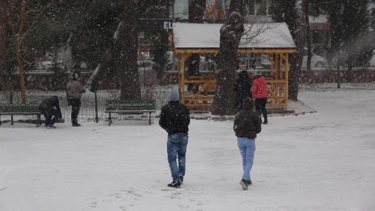 Edirnede okullara kar tatili (4)