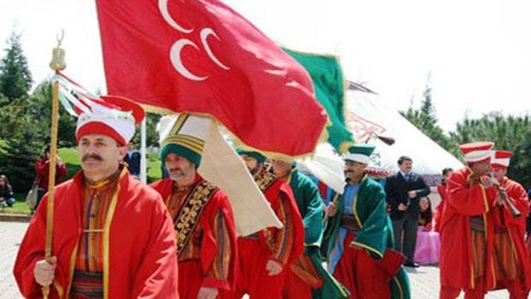 Almanya’da Osmanlı sancağı taşımak yasaklandı