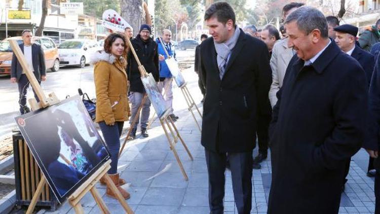 Burdurda gazetecilerden fotoğraf sergisi