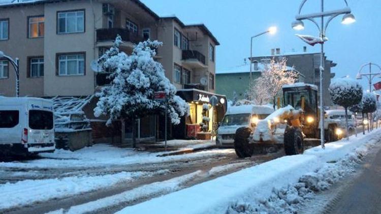 Altınova’da karla mücadele