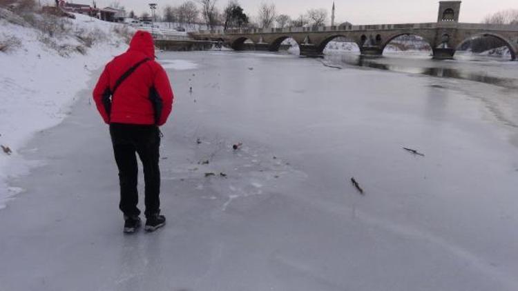 Tunca Nehri buz tuttu