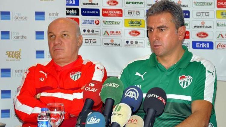 Bursaspor teknik direktörü: Uyum sağlayacak oyuncu arıyoruz