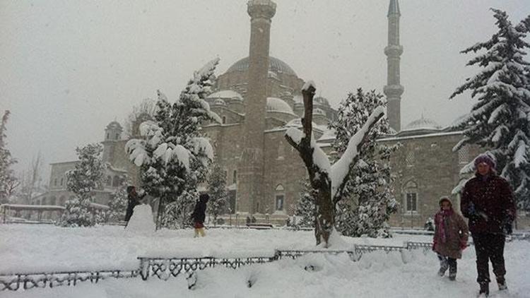 Son Dakika: İstanbulda kar yağışı ne kadar devam edecek