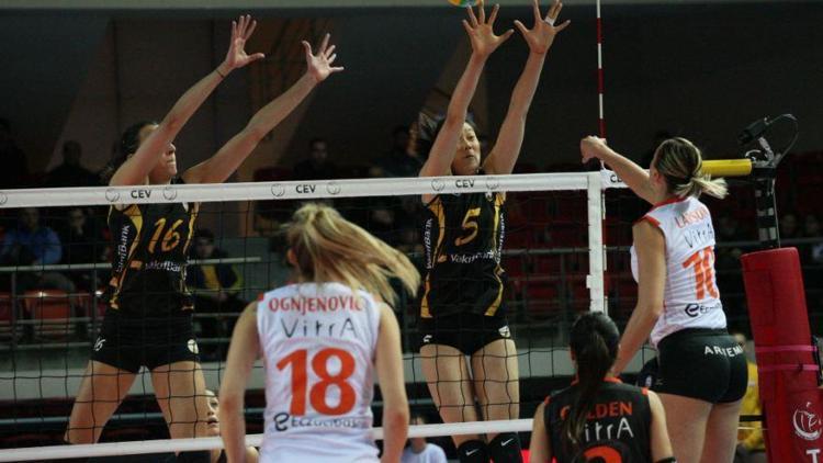 Eczacıbaşı VitrA - VakıfBank: 2-3