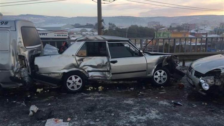 İzmir’de 3.5 saatte 85 kaza oldu