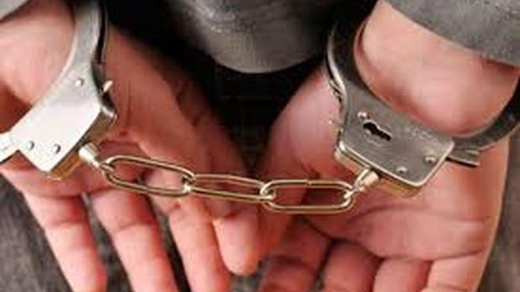 Darbeci asker eşlerinden 80i tutuklandı