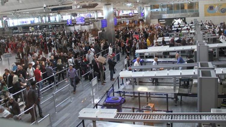 İstanbuldaki havalimanlarını 90 milyon yolcu kullandı