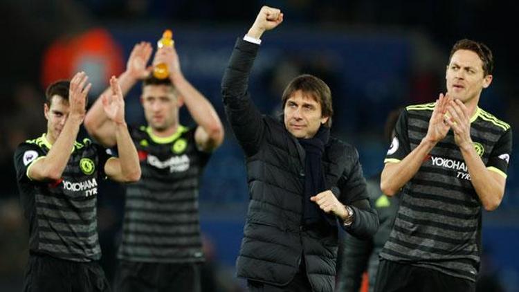 Chelsea son şapmiyon Leicester City’yi 3-0 yendi