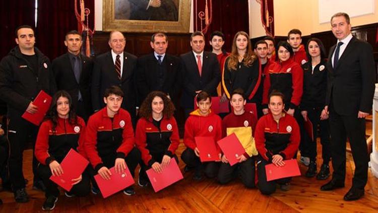 Avrupa üçüncüsü Galatasaraylı judoculara ödül