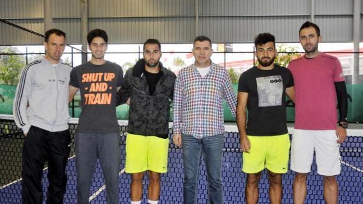Tenis Milli Takımı Antalyada kampa girdi