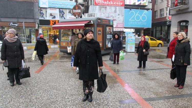 Balıkesirde CHPli kadınlardan yeni anayasa tepkisi