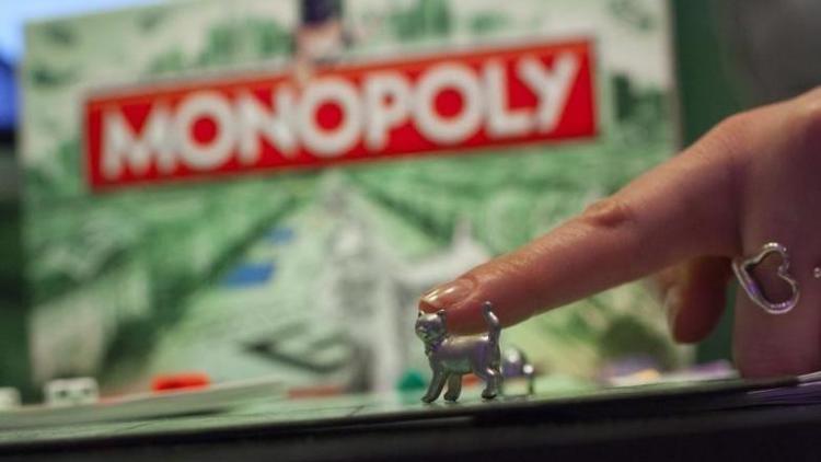 Monopoly oyununu FETÖye uyarlayarak grafik yayınladılar
