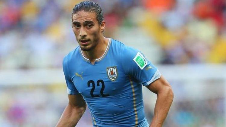 Martin Caceres imza için İstanbula geliyor