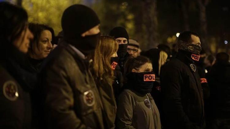 İspanyada polisler sokağa indi