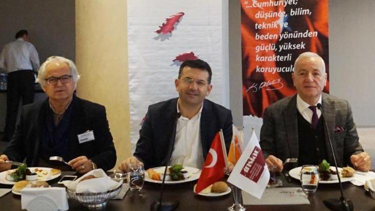 İş dünyasına nükleeri anlattı