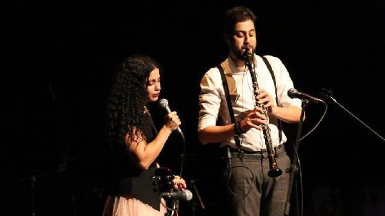 Emel Mathlouthi ve Serkan Çağrı’dan muhteşem konser