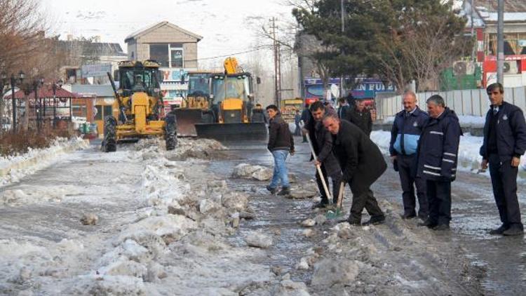 Kayyum, Muradiye Belediyesinde çalışmalara başladı