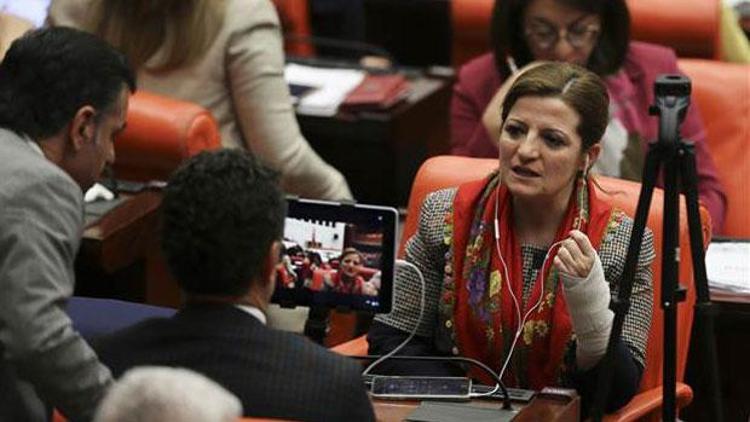 Meclis’teki kavgada CHP’li Basmacı’nın kolu çatladı