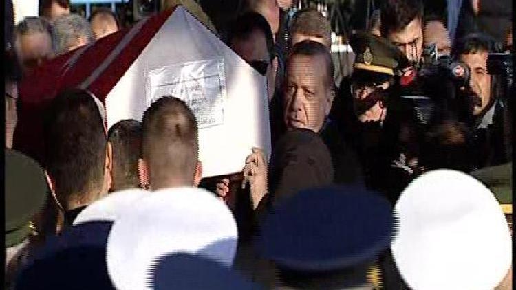 Cumhurbaşkanı Erdoğan, şehit Selim Topalın cenaze törenine katıldı (1)