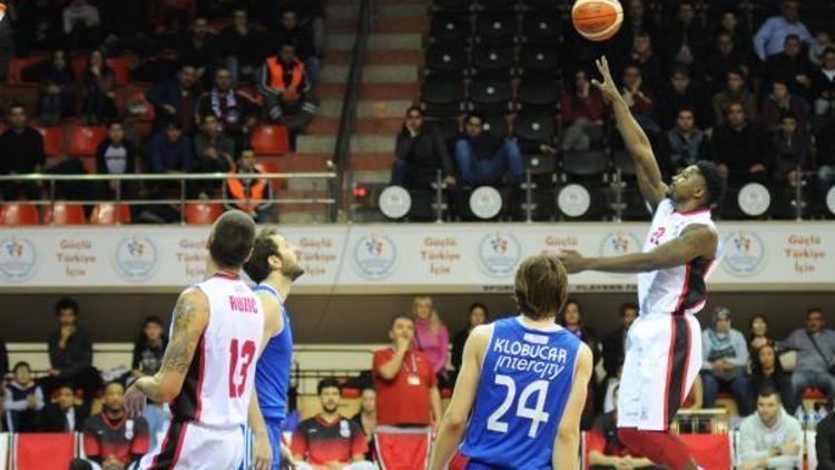 Gaziantep Basketbol-İstanbul Büyükşehir Belediyespor: 62-61