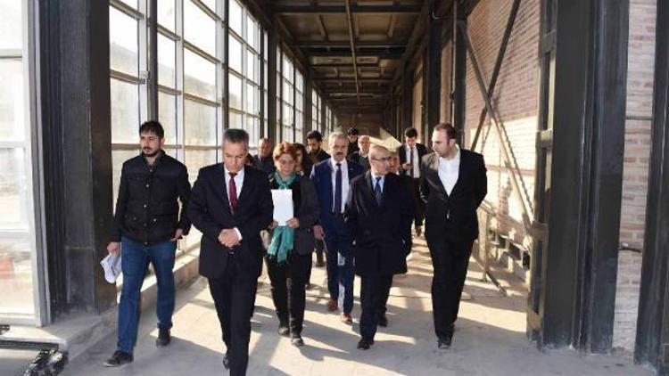 Vali Demirtaş, Adana Müze Kompleksini inceledi