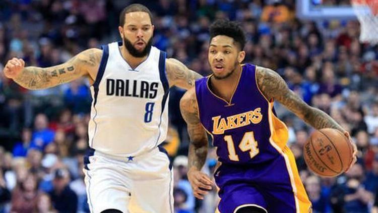 Lakers tarihinin en ağır yenilgisini aldı