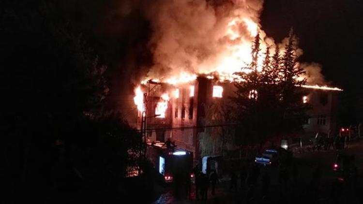 12 kişinin öldüğü Aladağdaki yurt yangınıyla ilgili tutuklu dernek yöneticilerine tahliye