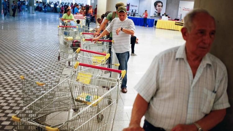 Venezuela’da enflasyon yüzde 800 yükseldi