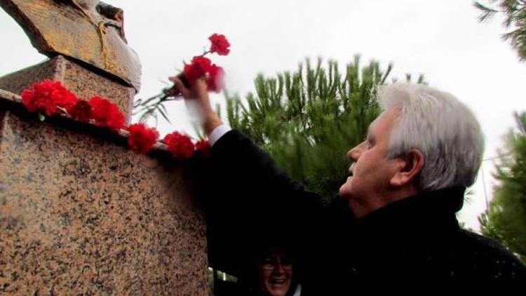 Uğur Mumcu, Çeşmede törenle anıldı