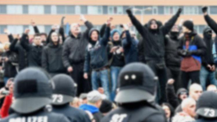 Berlinli 20 neonazi yeraltına çekildi