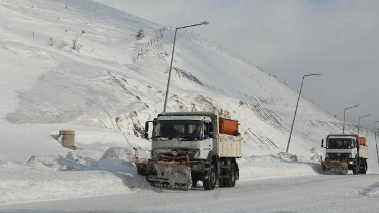 Bitlis’te 245 köy yolu ulaşıma kapandı